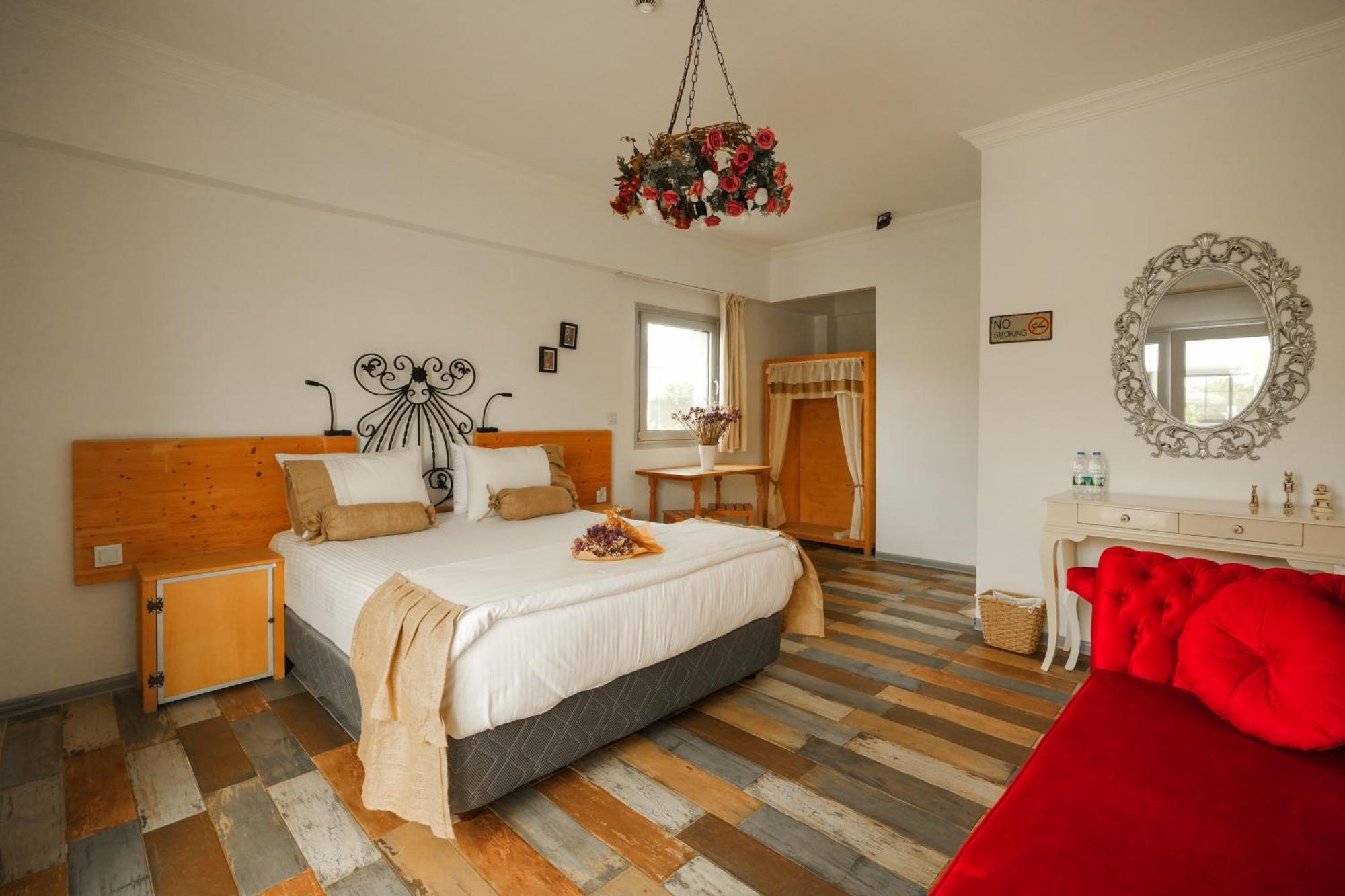 La Vida Otel Urla Exterior photo
